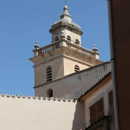 Ca Sa Padrina D'arta-turismo De Interior Hotel 3*